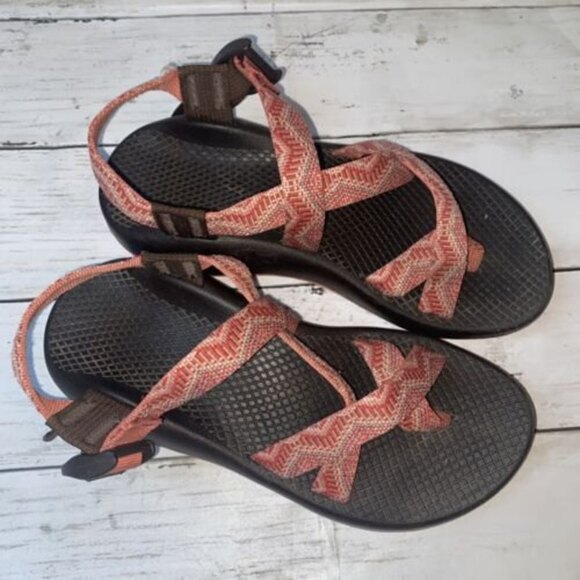 Chaco Z2 Yampa Classic Hiking Sandal Size 7 Pink - Picture 2 of 5